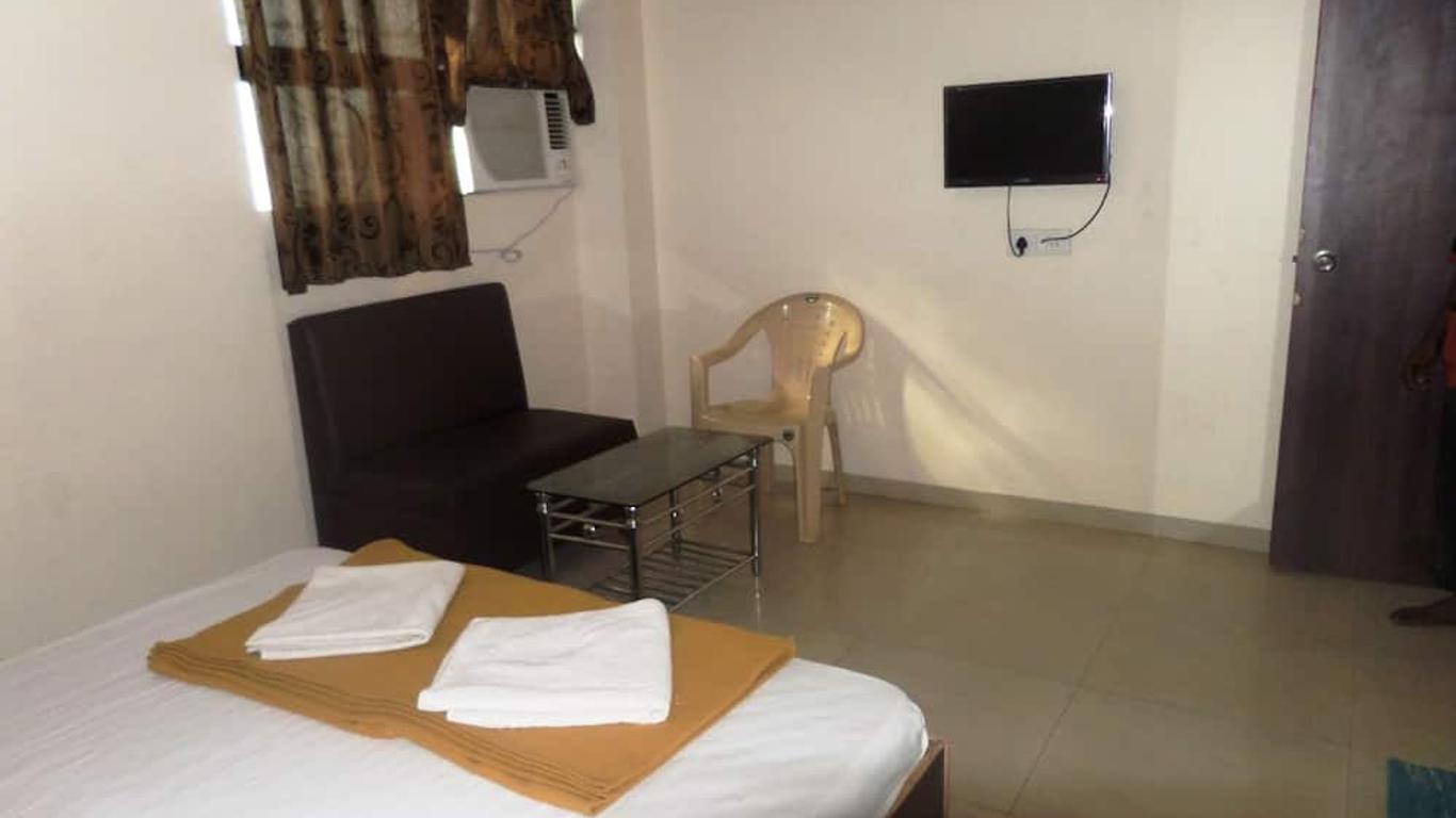 Hotel Cosmo Lodging