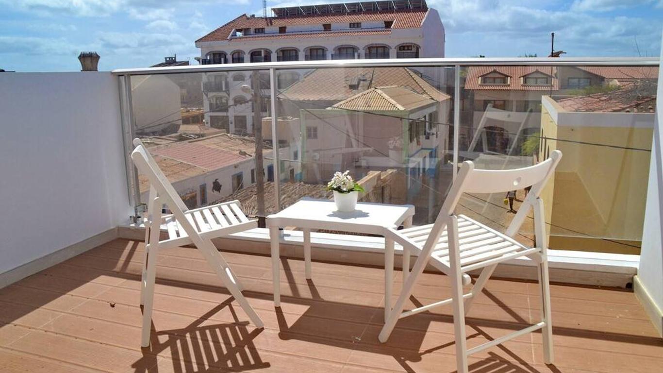 Ouril Hotel Julia