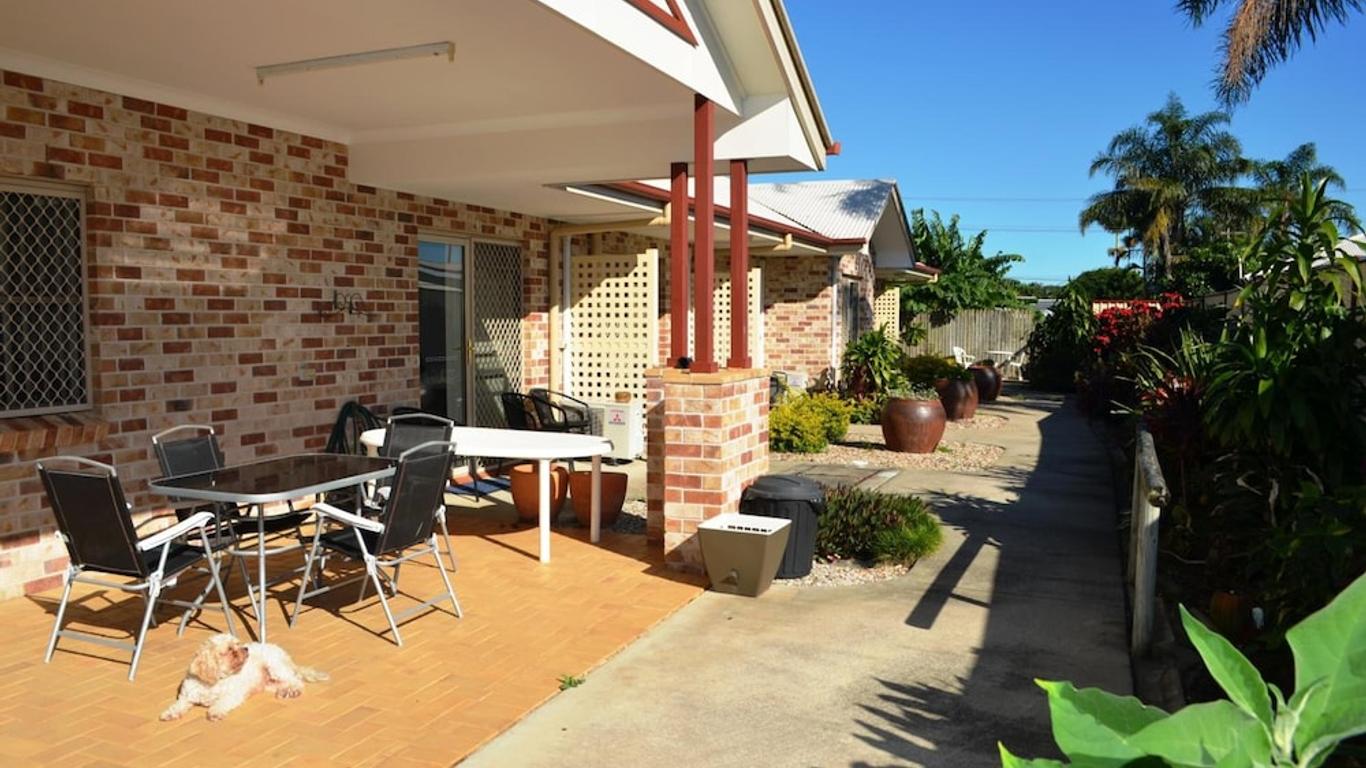 Bay Retreat Motel