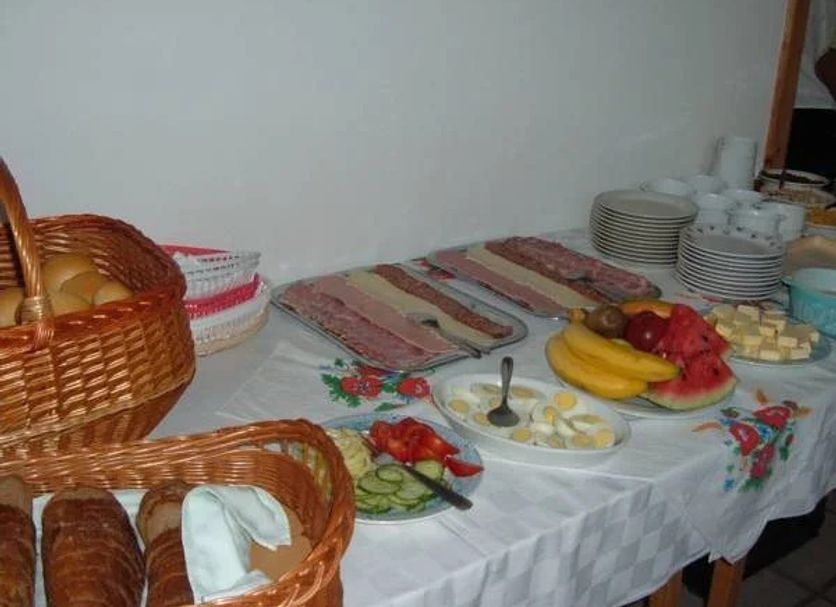 Buffet Photo