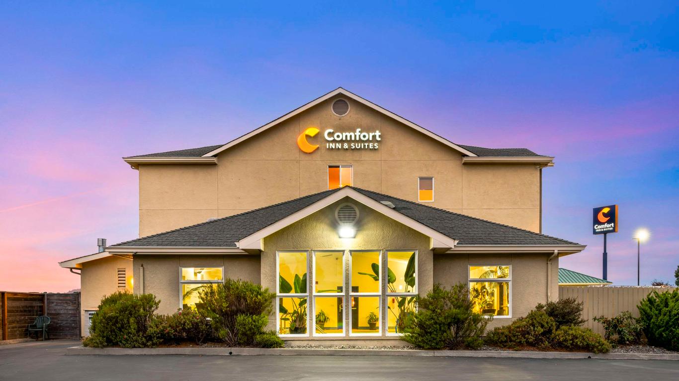 Comfort Inn & Suites Redwood Country