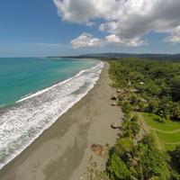 Iguana Lodge Beach Resort