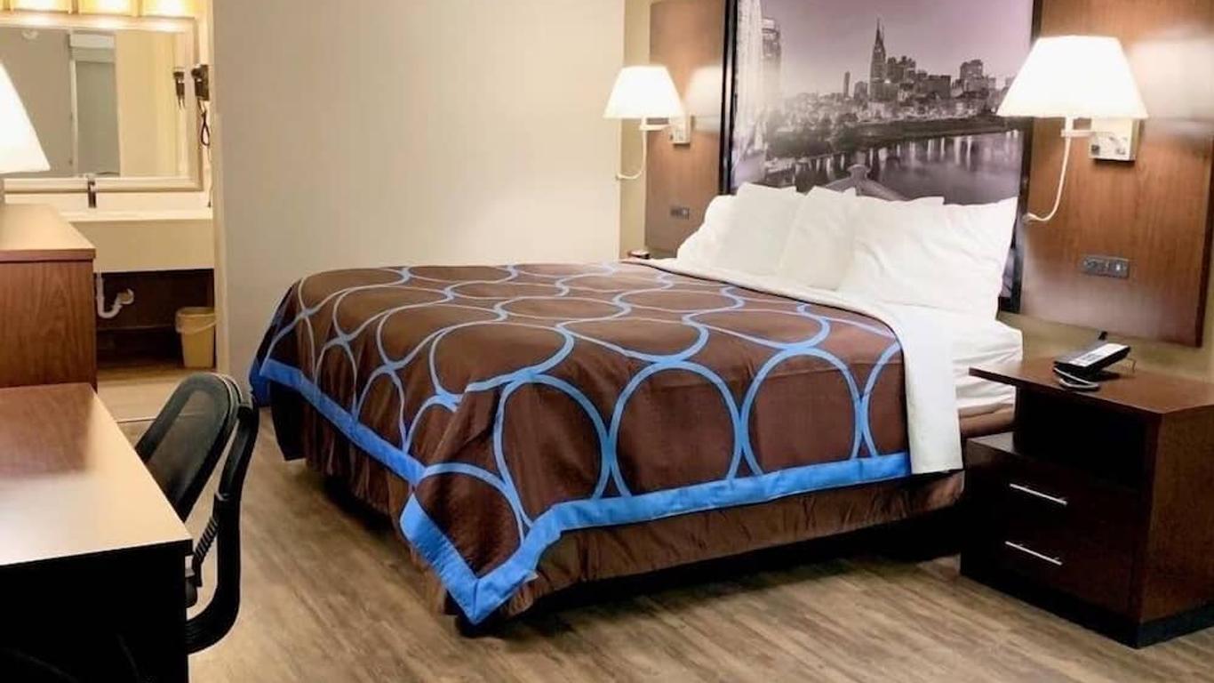 Super 8 by Wyndham Cookeville