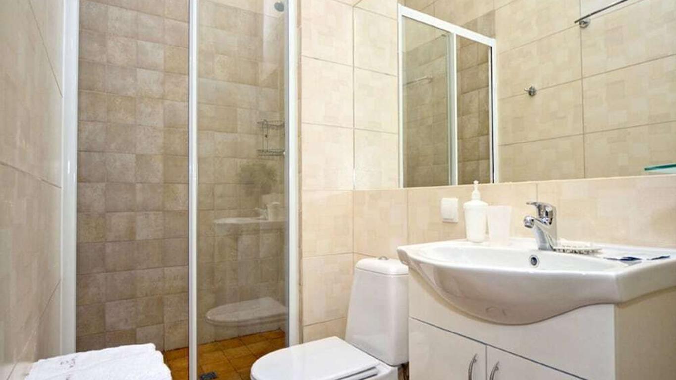 Best Season Apart Hotel