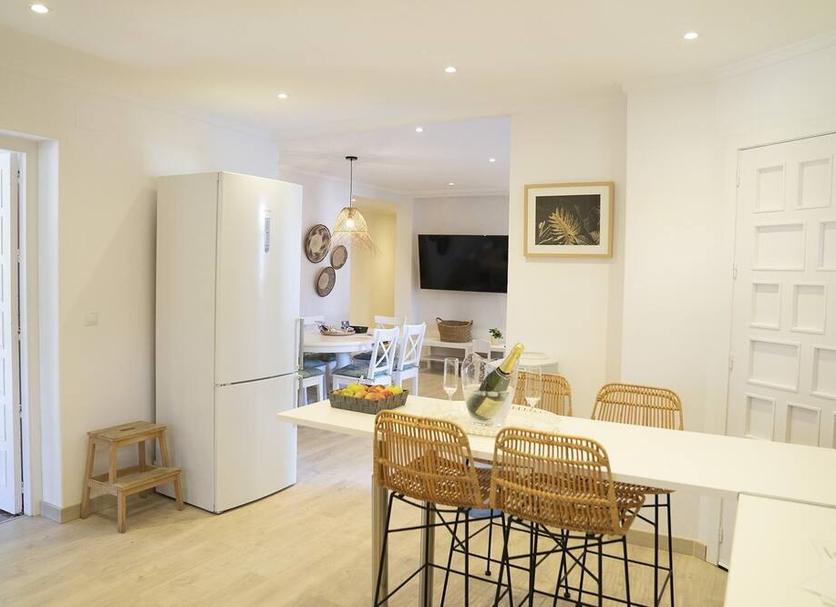 Dining room Photo