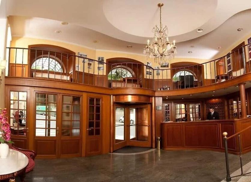 Lobby Photo