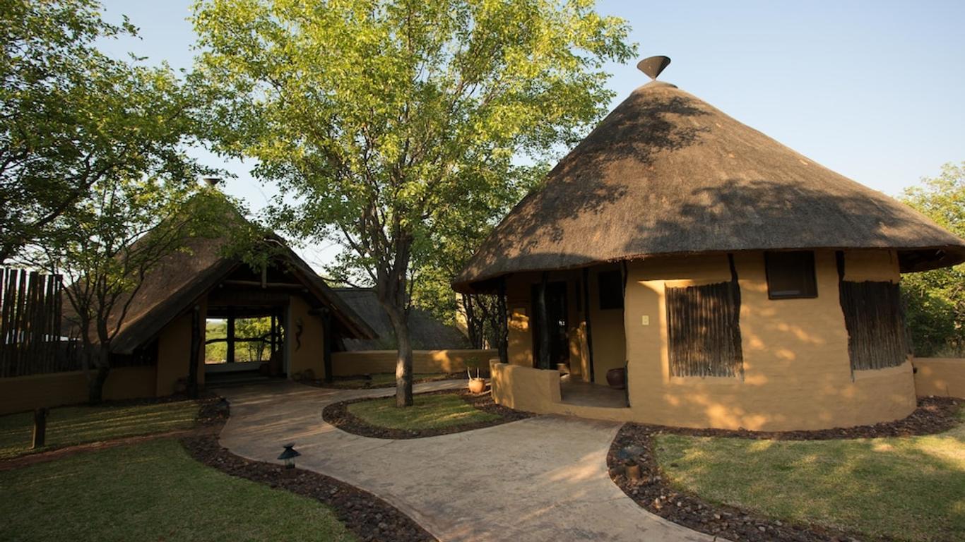 Mopane Bush Lodge