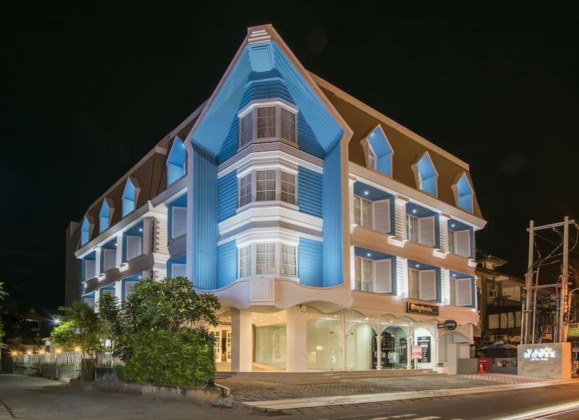Building Photo