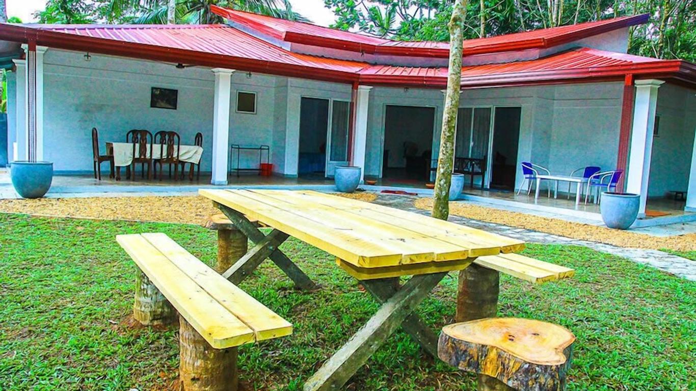 Graten Tea Garden Holiday Bungalow