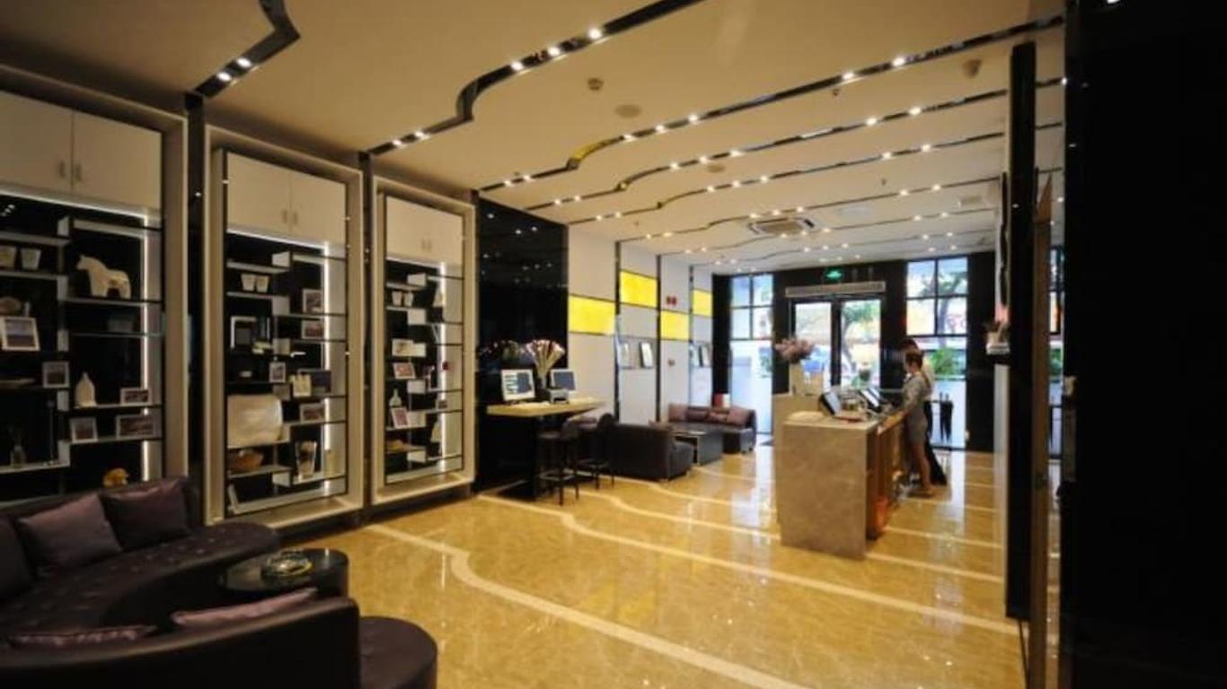 Enjoy Hotels (Guangzhou Luoxi Metro Station)
