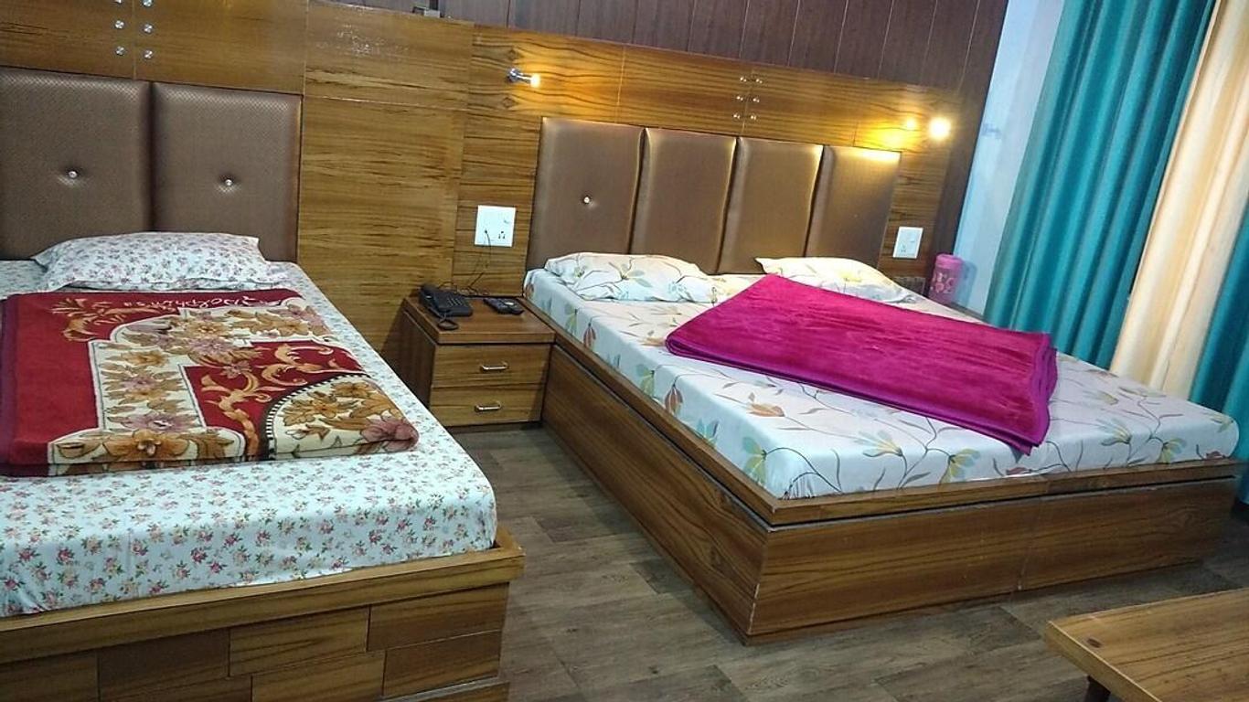 Hotel Brahma Kamal (Near Joshimath Taxi Stand)