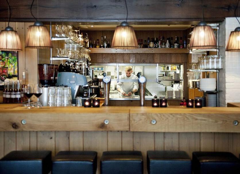 Bar Photo