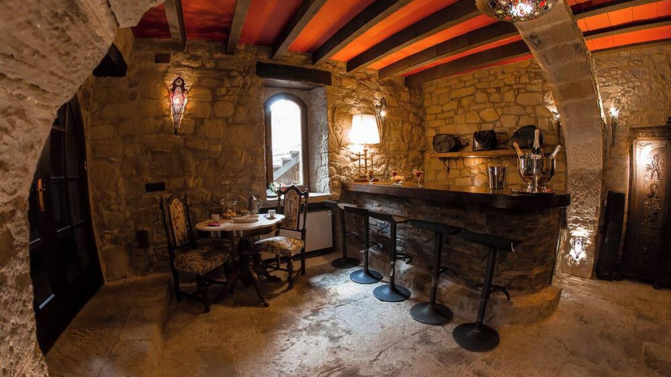 Fortaleza Medieval La Manyosa
