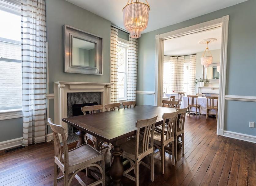 Dining room Photo