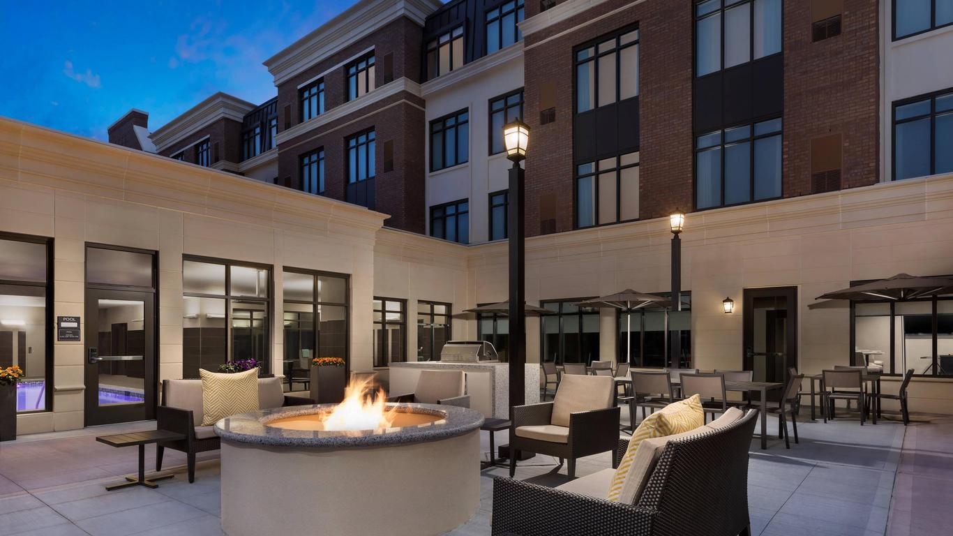 Residence Inn Long Island Garden City