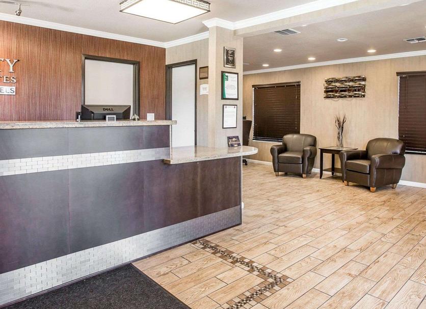 Front desk Photo