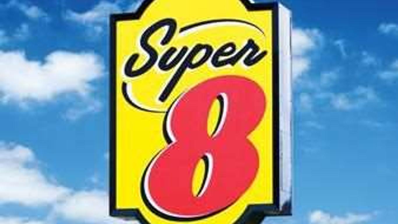 Super 8 by Wyndham Tangshan Fengnan Wen Hua Guang Chang