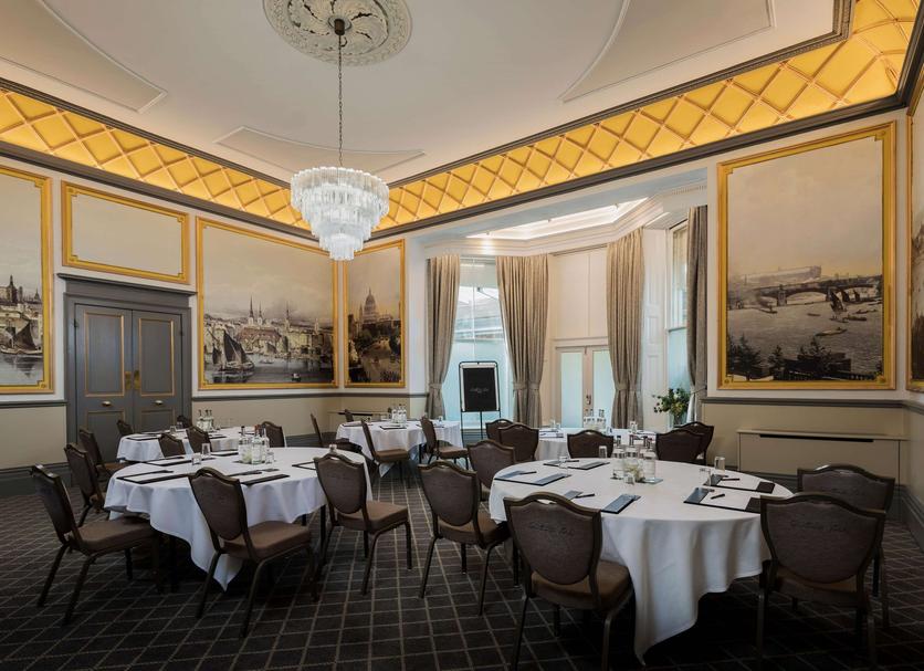Banquet hall Photo