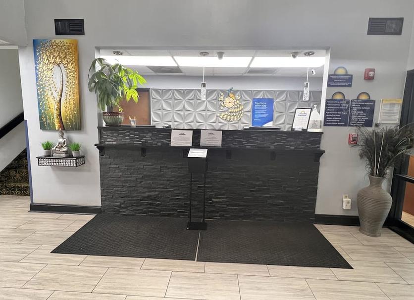 Front desk Photo