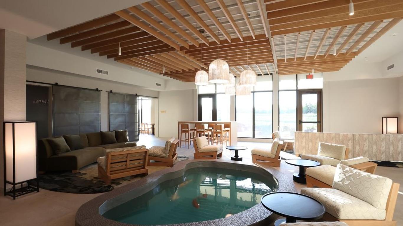 Cedartree Hotel Portland Hillsboro