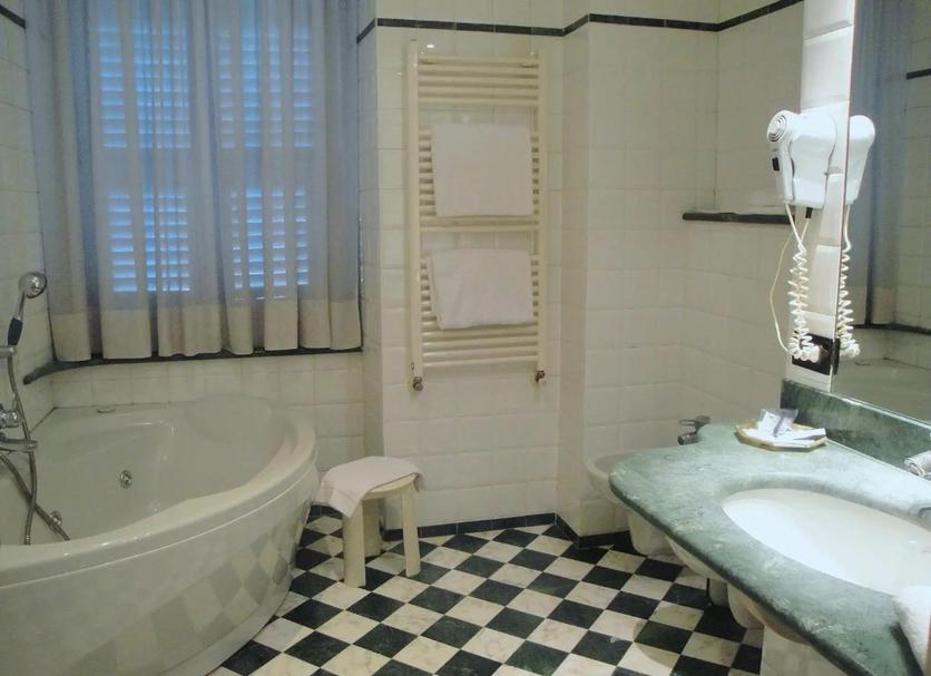 Bathroom Photo