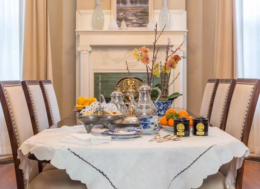 Dining room Photo