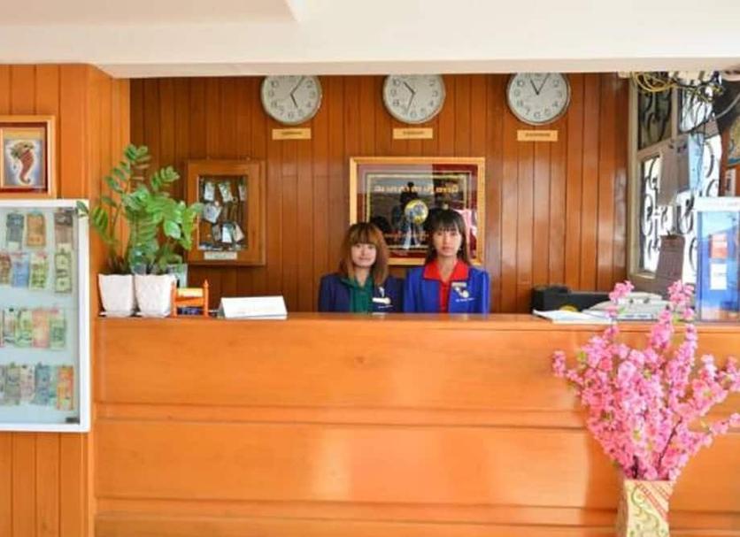 Front desk Photo