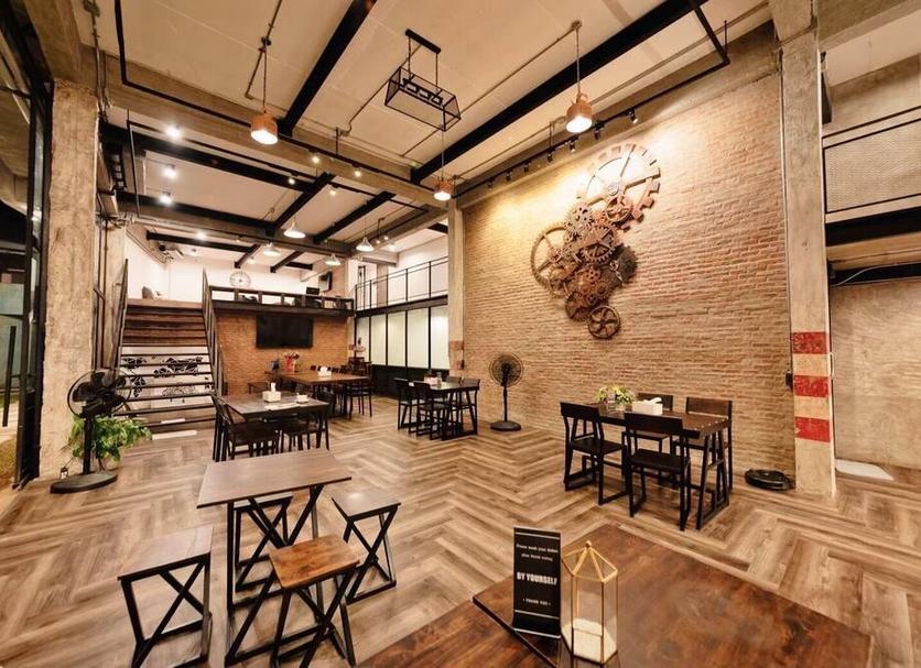 Restaurant Photo