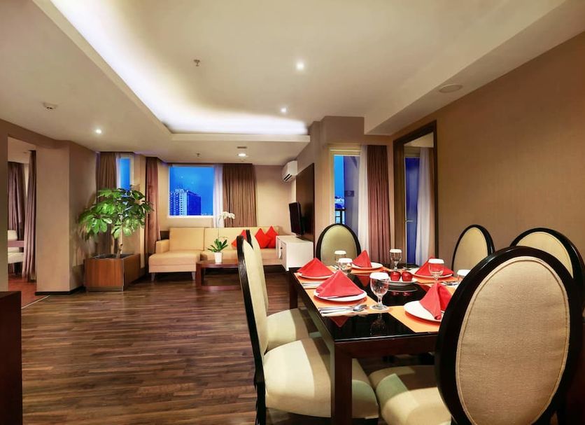 Dining room Photo