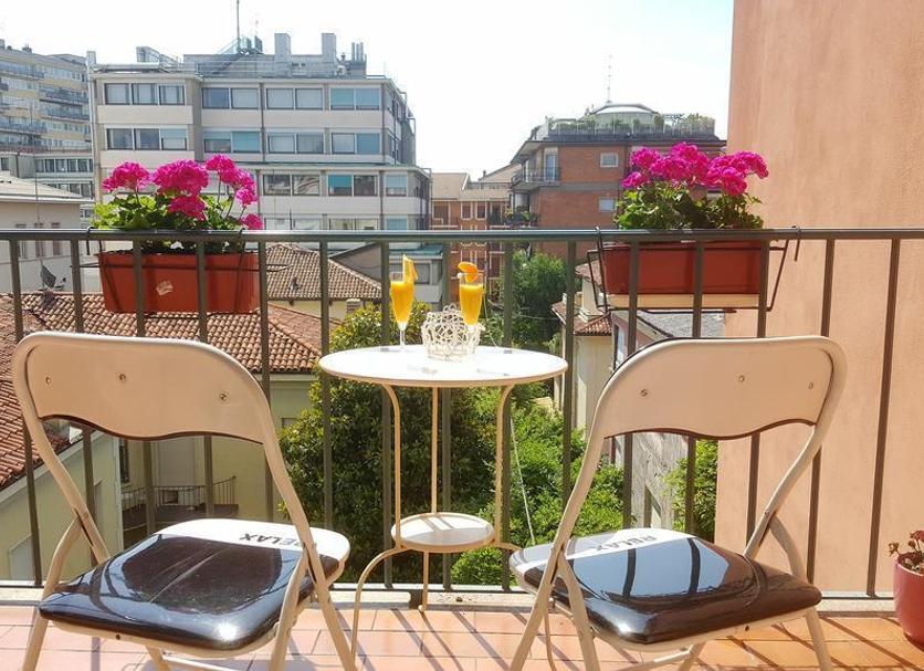 Balcony Photo