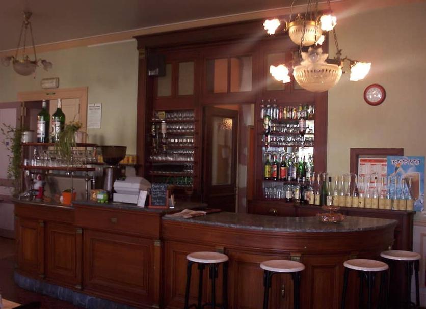 Bar Photo