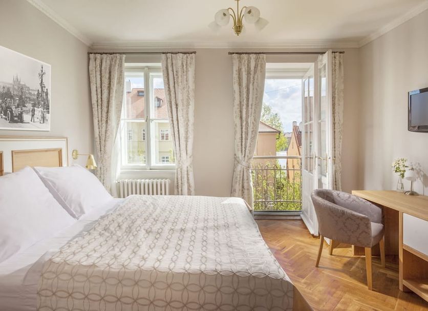 Bedroom Photo