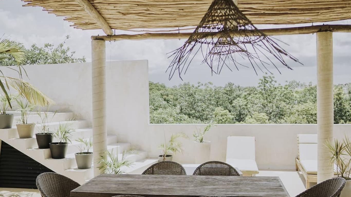 Koos Tulum Hotel