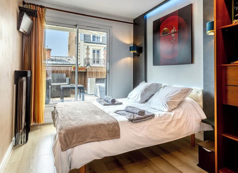 Bedroom Photo