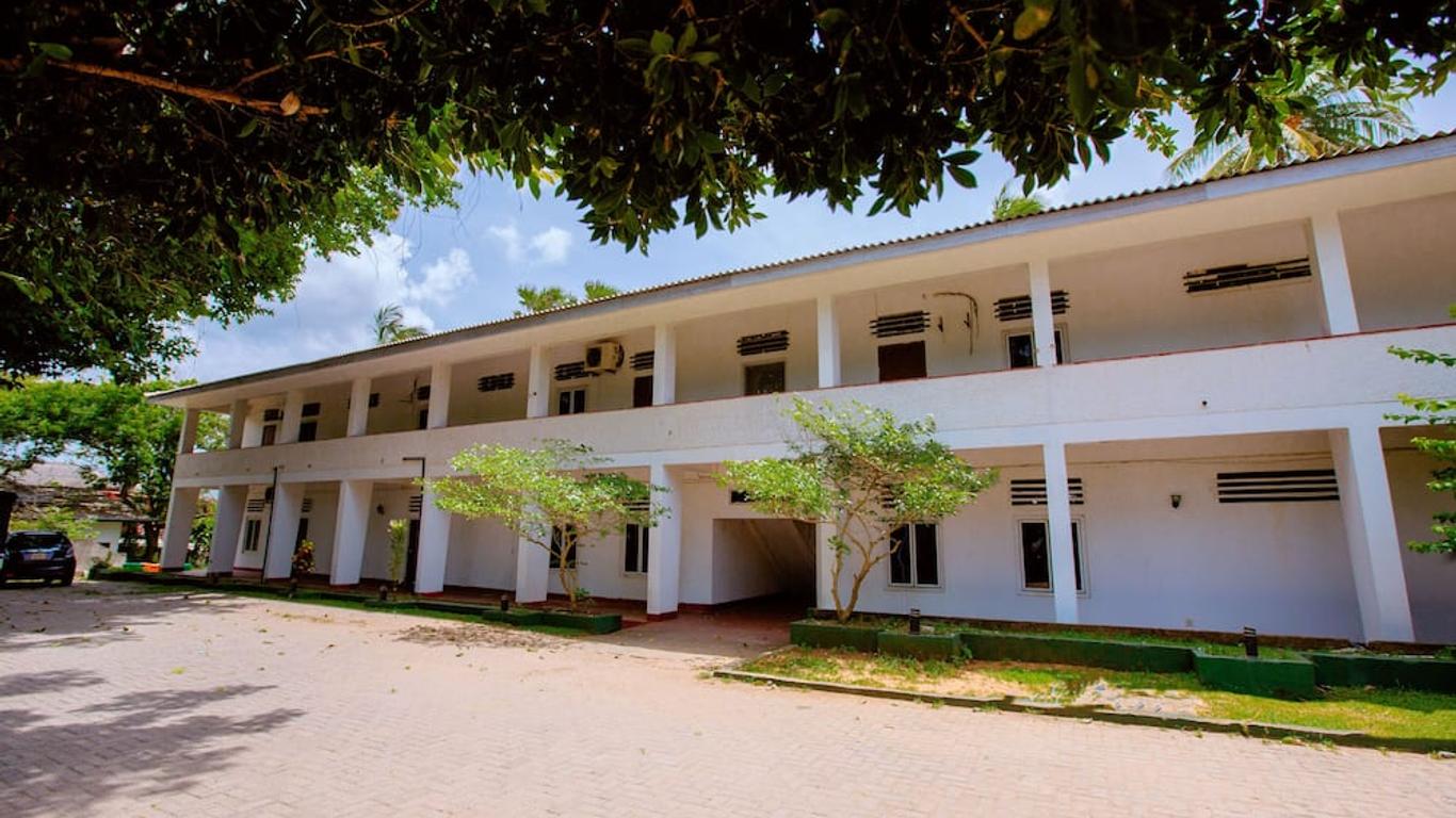Hambantota Rest House