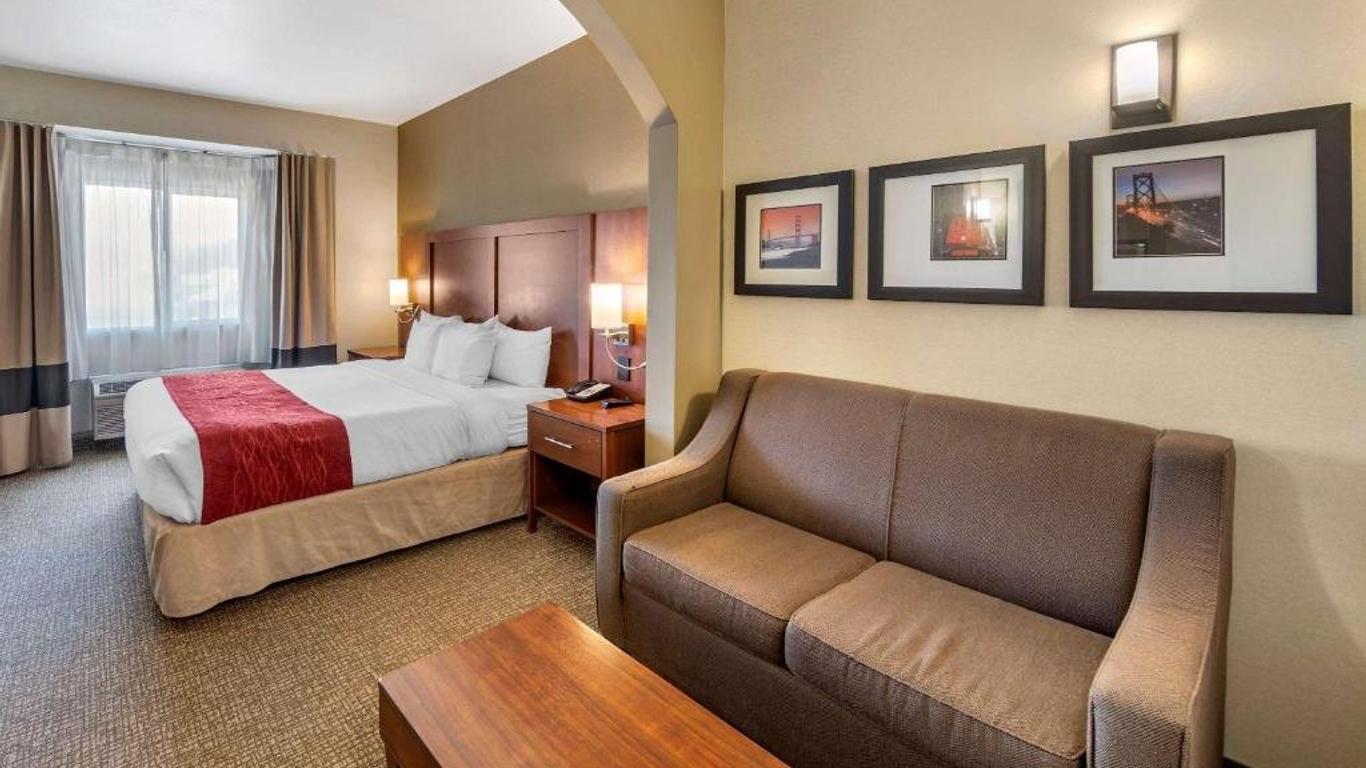The Atrium Hotel