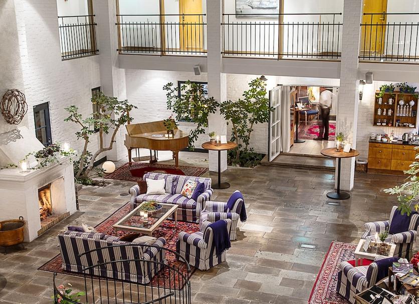 Lobby Photo