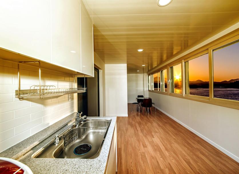 Kitchen Photo