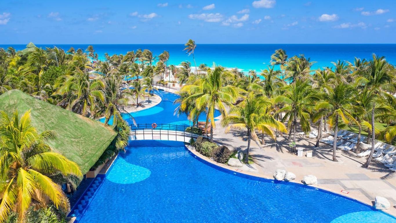 Grand Oasis Cancun from $110. Cancún Hotel Deals & Reviews - KAYAK