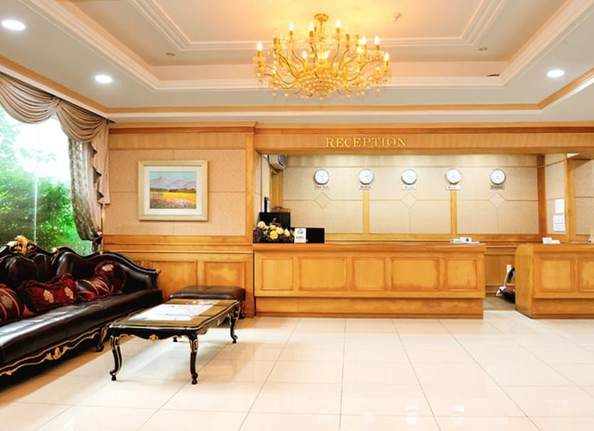 Front desk Photo