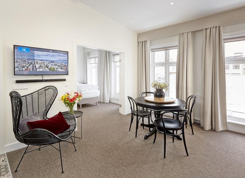 Dining room Photo