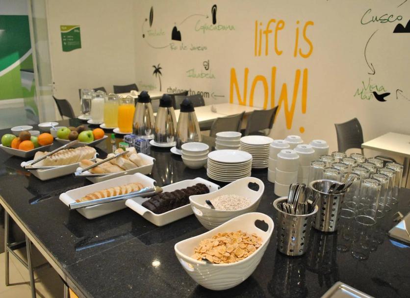 Buffet Photo
