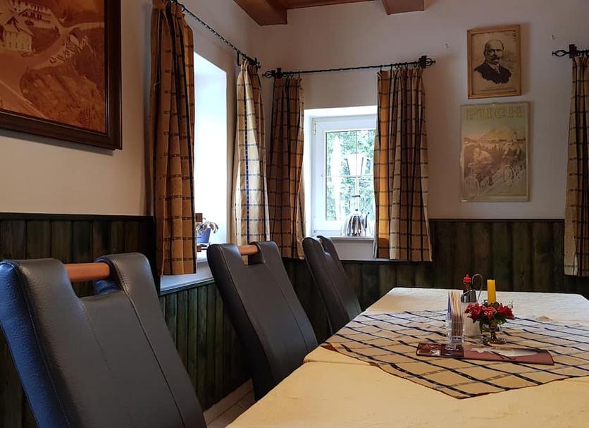 Dining room Photo