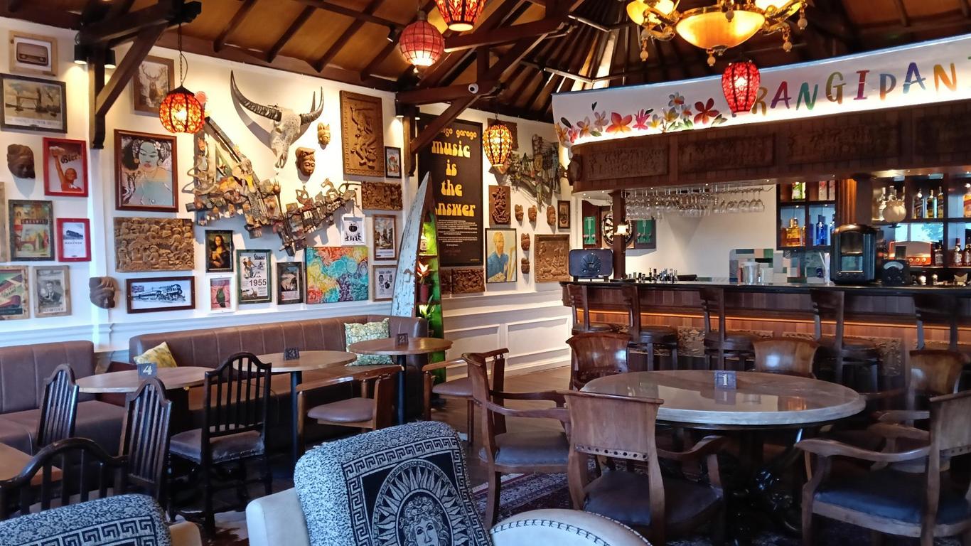 Hotel Sari Bunga Legian Kuta Bali
