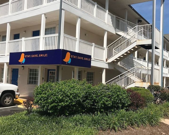 Intown Suites Extended Stay Charlotte Nc -East Independence from $58.  Charlotte Hotel Deals & Reviews - KAYAK