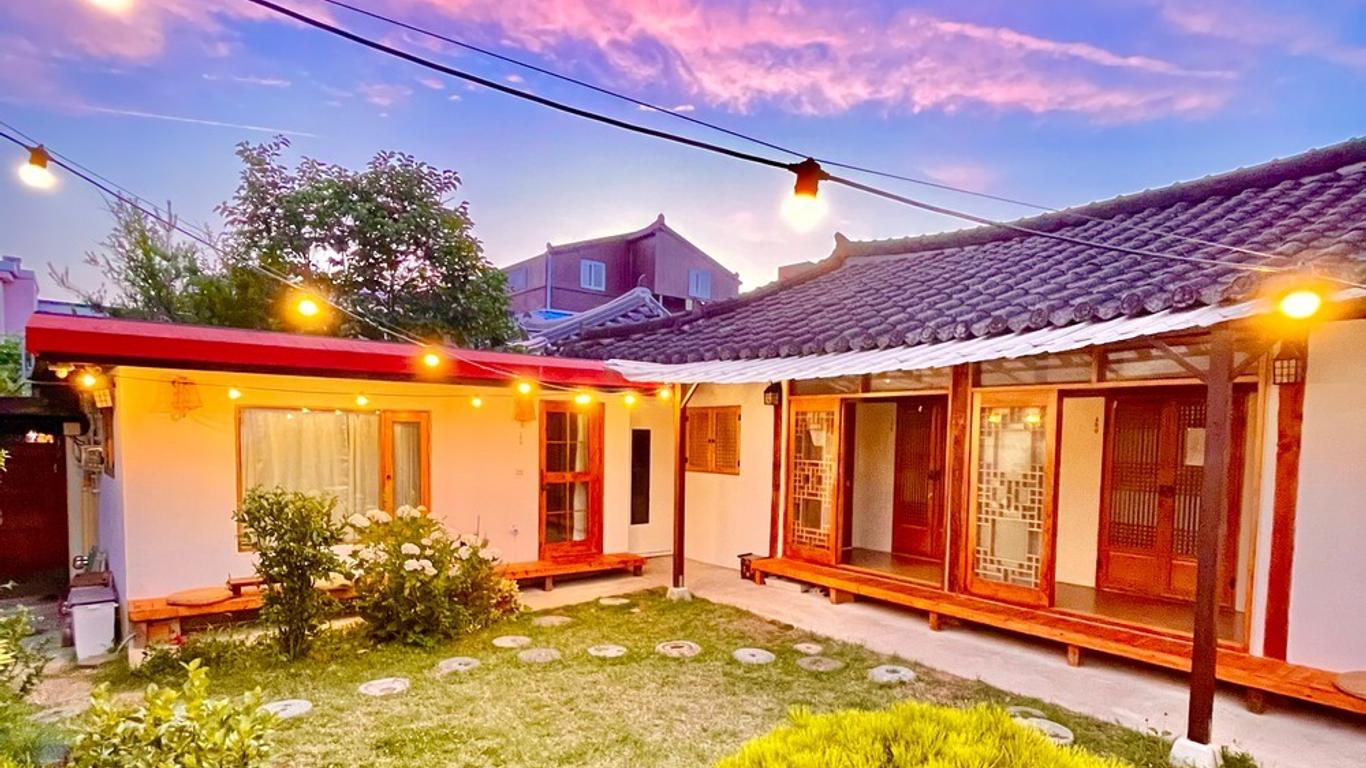 Indigo Hanok Guesthouse Jeonju