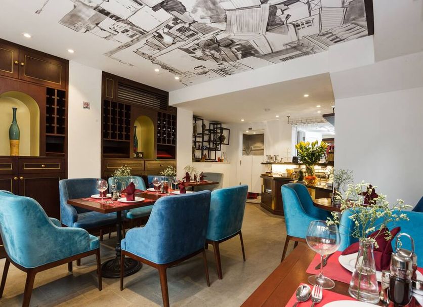 Restaurant Photo