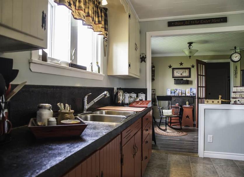 Kitchen Photo