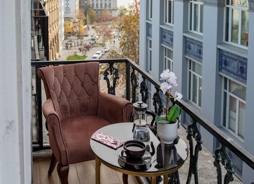Balcony Photo