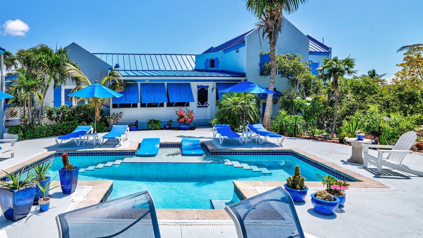 Grace Bay Beach Ocean Villas